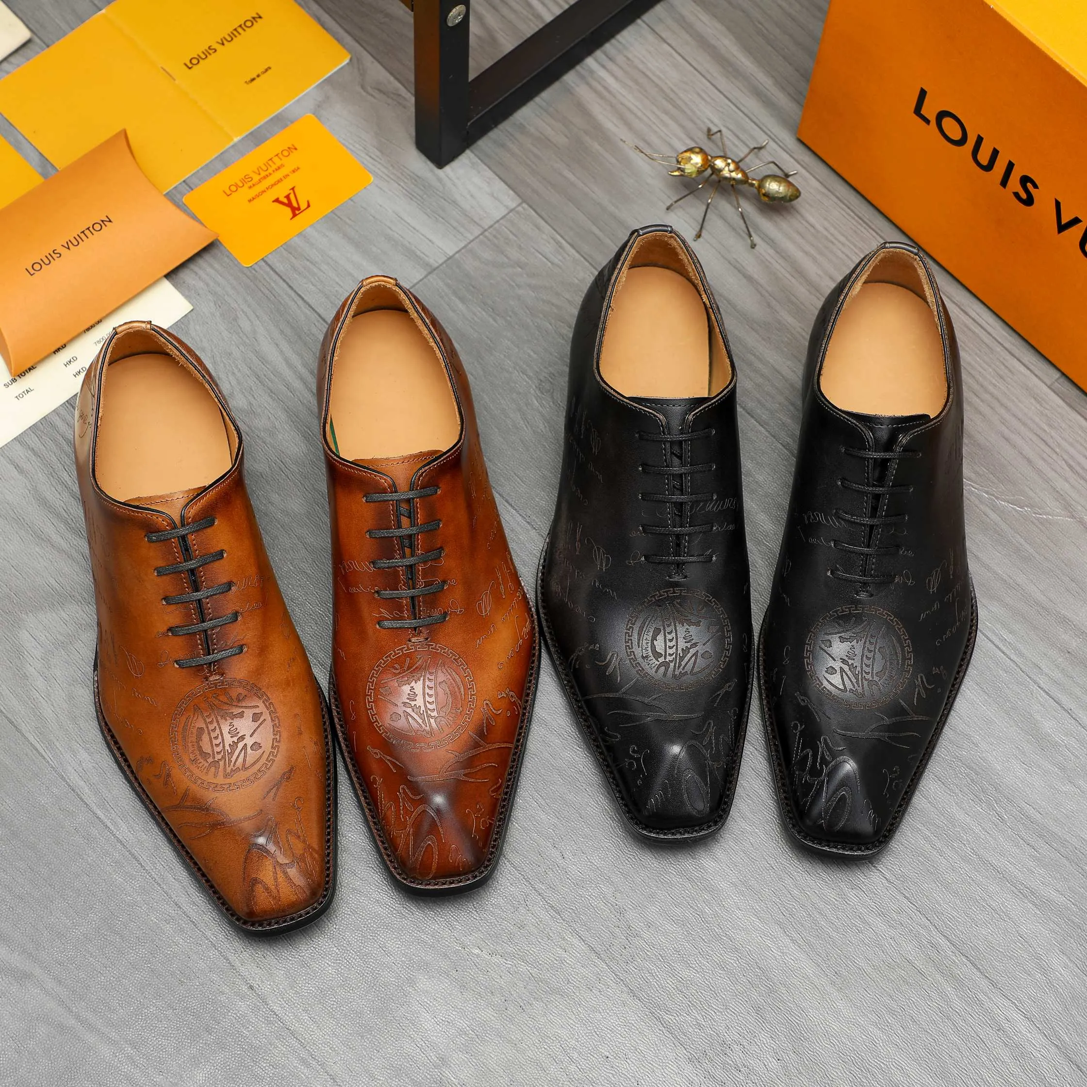 Men's shoes 💰580 Product trademark: LV "Louis Vuitton" business lace-up formal leather shoes Regular size: 37-46 Product materials: Selected carved cowhide upper, pigskin lining, rubber outsole